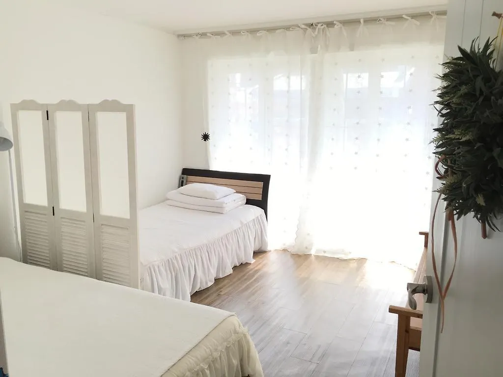White Island Bed & Breakfast Hostel Busan