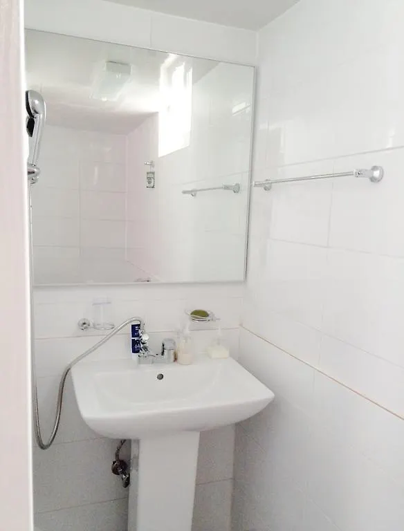 White Island Bed & Breakfast 0*, Busan