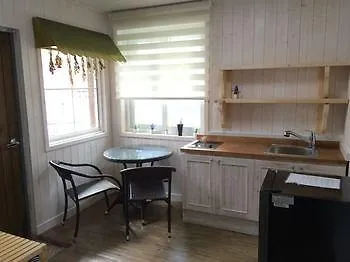 Hostel White Island Bed & Breakfast