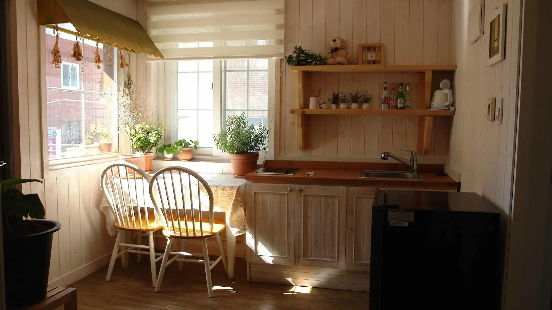 White Island Bed & Breakfast 0*, Busan