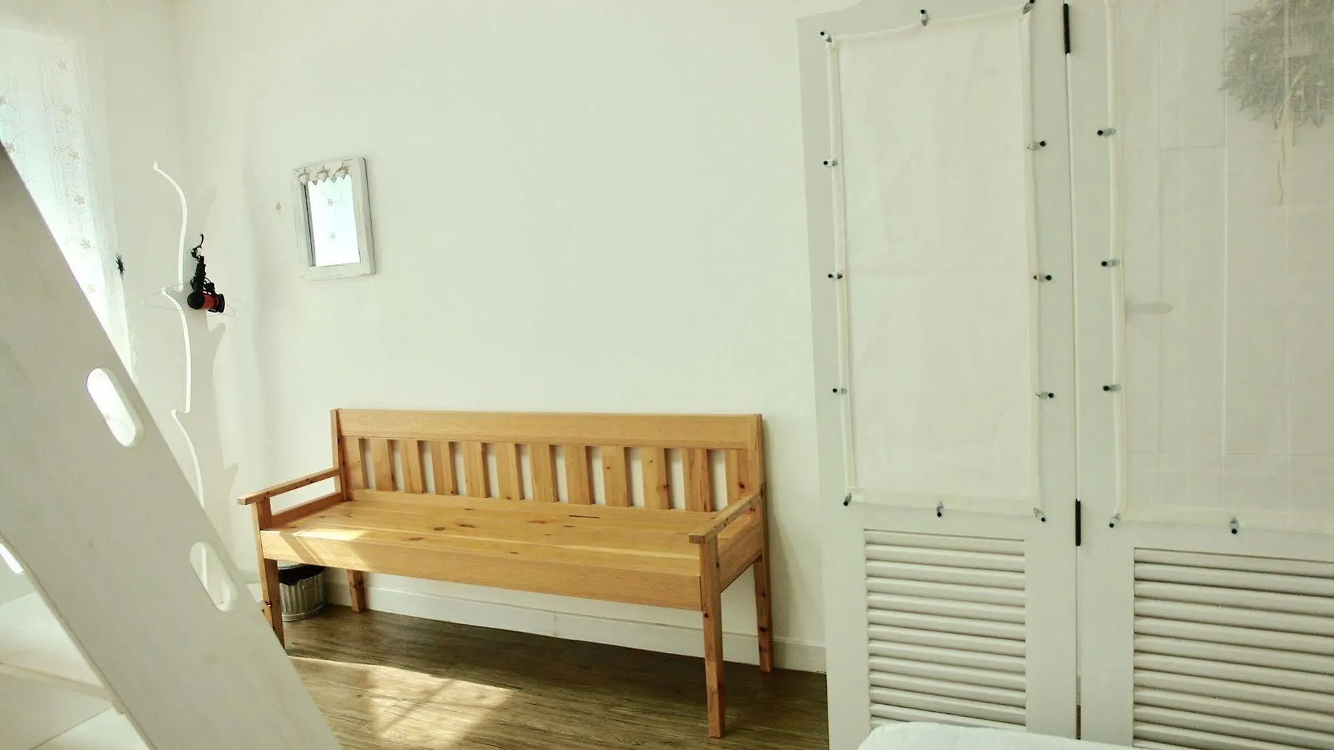 White Island Bed & Breakfast Hostel